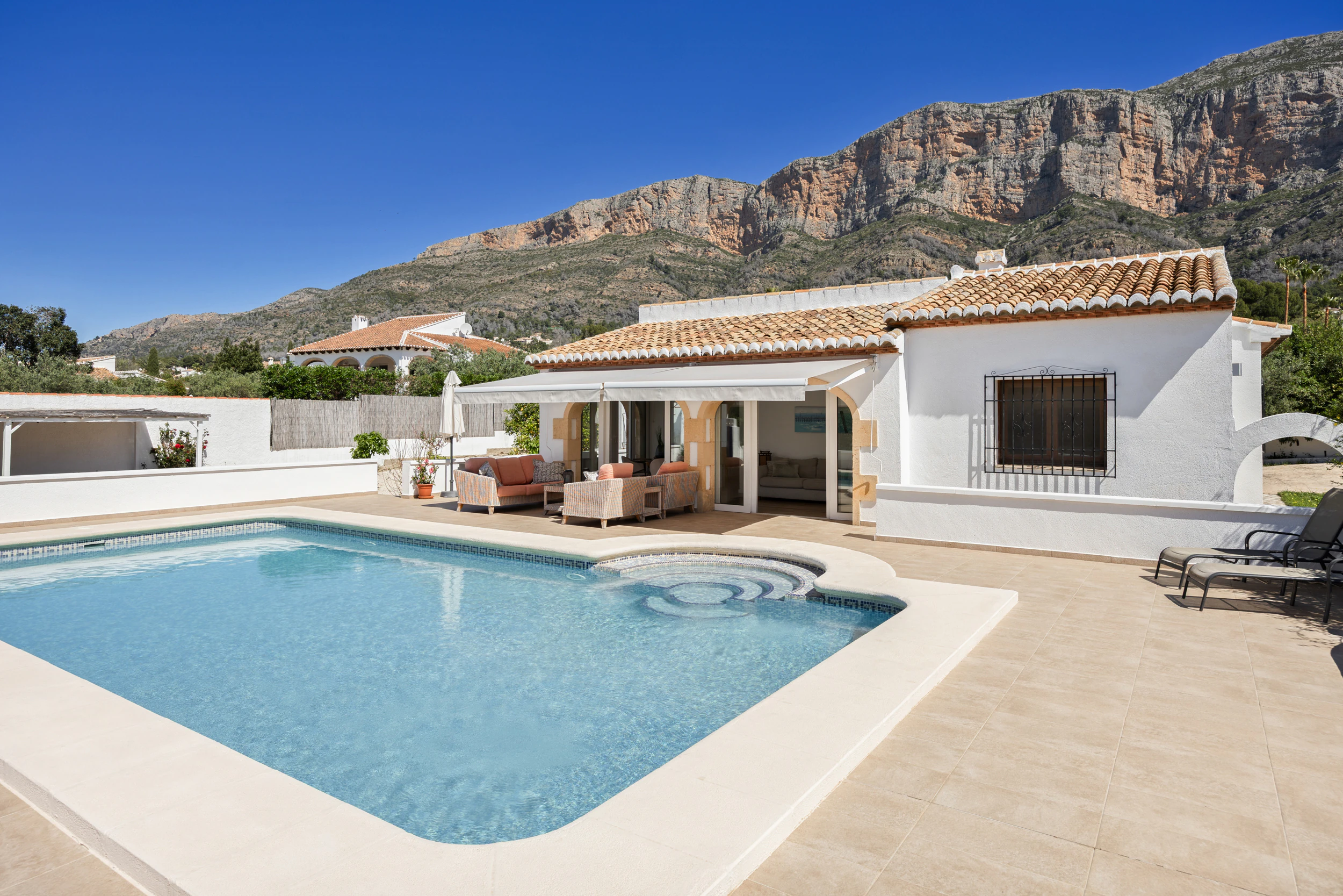 White villa with pool beneath the Montgó cliff, Jávea, Costa Blanca