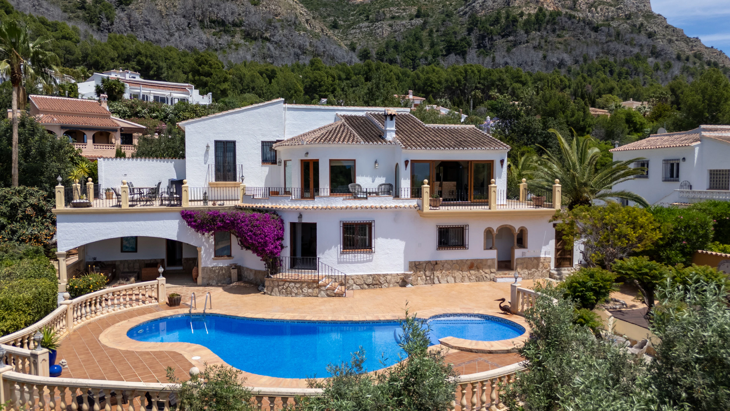 Villa with sea views and Montgó backdrop, Jávea